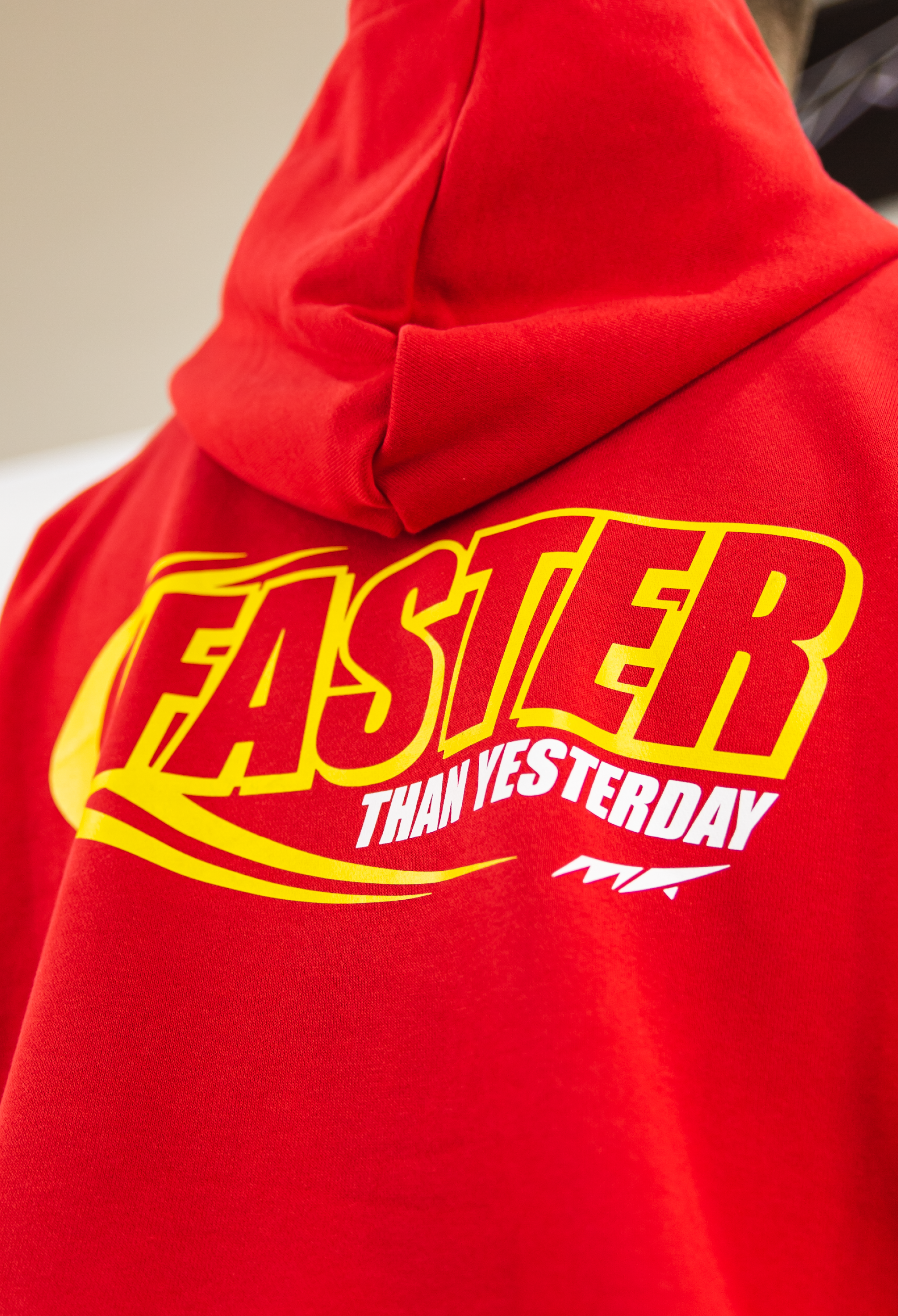 FASTER HOODIE FURYRED
