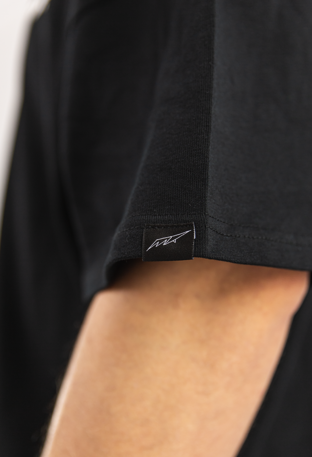 MEMBER TEE BLACK